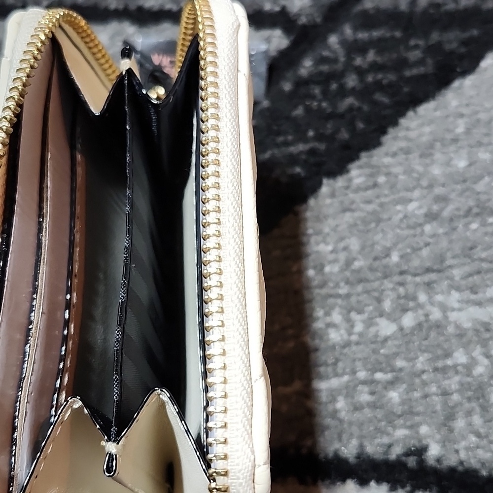 VICTORIA SECRET BISCOTTI QUILTED STUDDED ZIP-AROUND SMALL WALLET - Picture 7 of 11